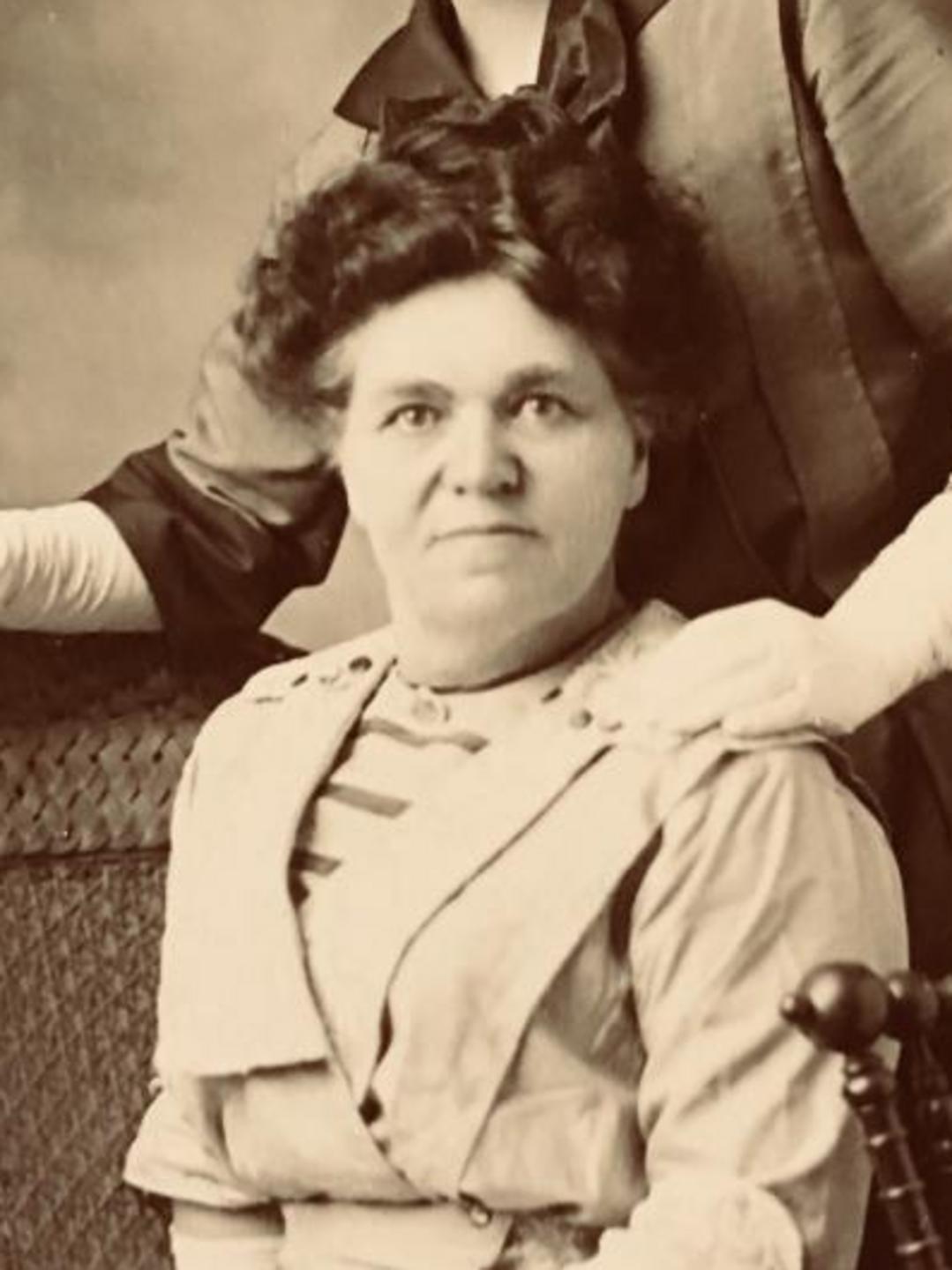 Elizabeth Leicht (1858 - 1929) Profile